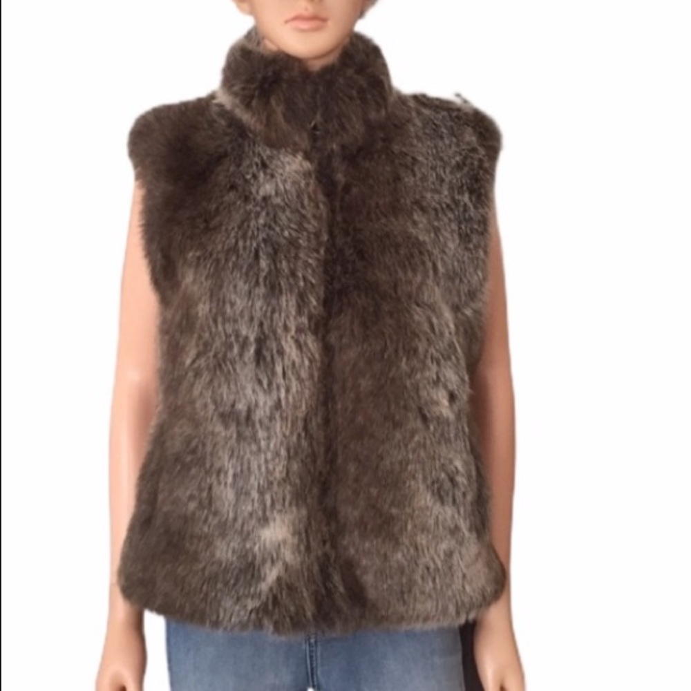 Women’s Reversible faux fur turtleneck vest